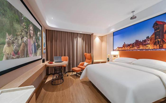 Vienna 3 Best Hotel Qingshan Lake Mingyuan Road West metro station