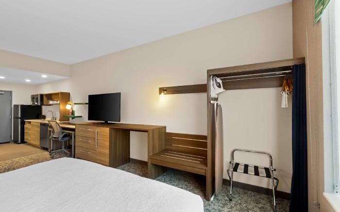 Home2 Suites by Hilton Hendersonville