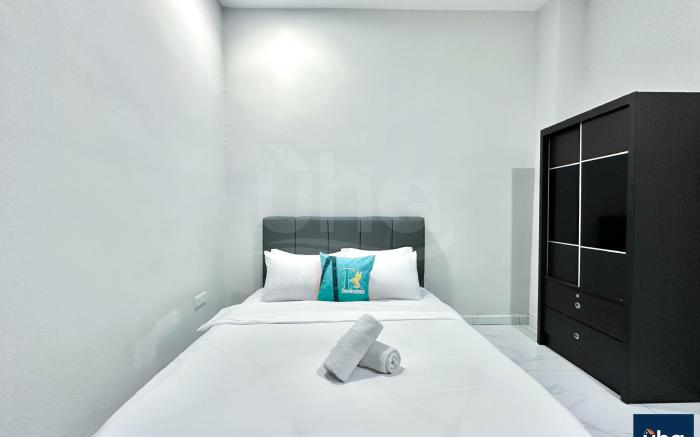 AuroraSuite. Nusa Sentral @4BR 12Pax NearLegoland