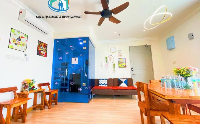 The Waze 8Pax 2010 By Sky City Resort & Management