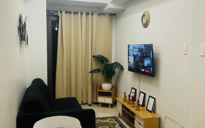 Liezl's Suite near Mall of Asia
