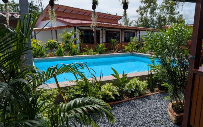 Ferienresidenz 32/14 | Poolside Apartment 2