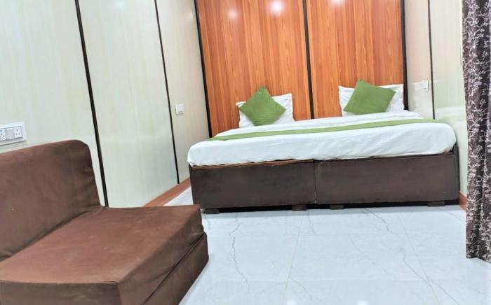 THE ROYAL CARGO RESORT
