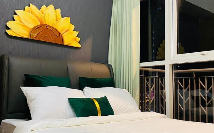 Savvy Suites Combined 5BR near Okada