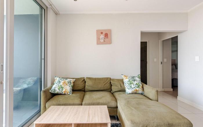 Neat 2BR Rosebank Apartment