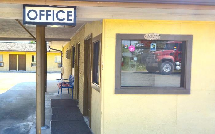 Relax Inn By OYO Sulphur Hwy 90