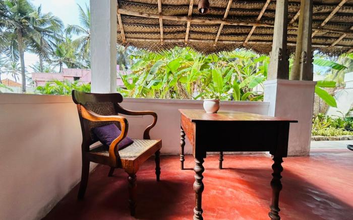 Santa Maria - An Airport Boutique by the Sea
