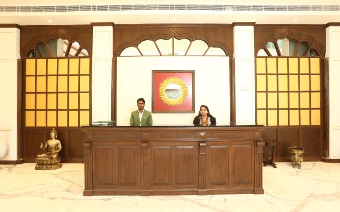 The Exotica Grandeur