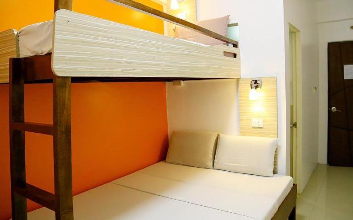 Travelbee Business Inn