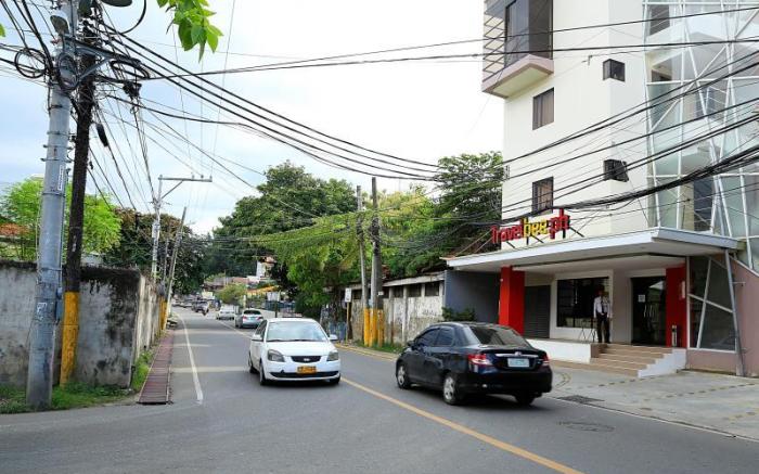 Travelbee Business Inn