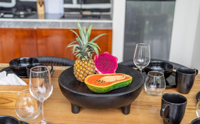 Alisa 4*Amazing Cozy&Chic Villa Canggu, 4BDR +Ps5!