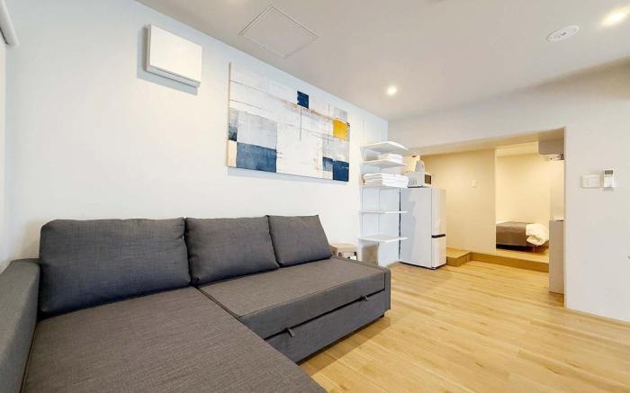 Vibrant 1BR | Downtown, Shopping & Dining Nearby