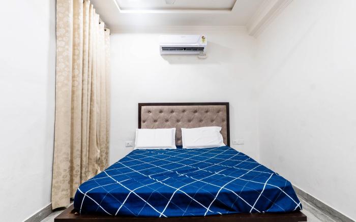 The Cozy Comfort | Near Taj | 3BR By Homeyhuts