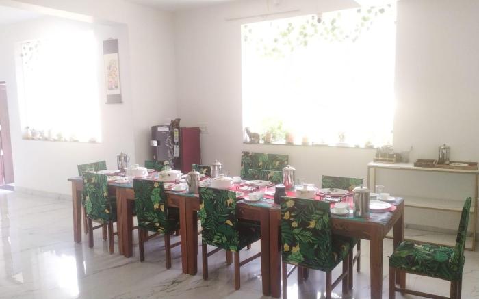Hotel Gangetic Yoga Getaway