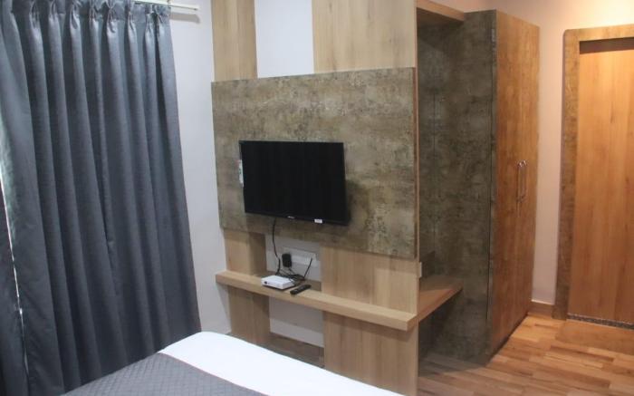 Hotel Indralok By GRB