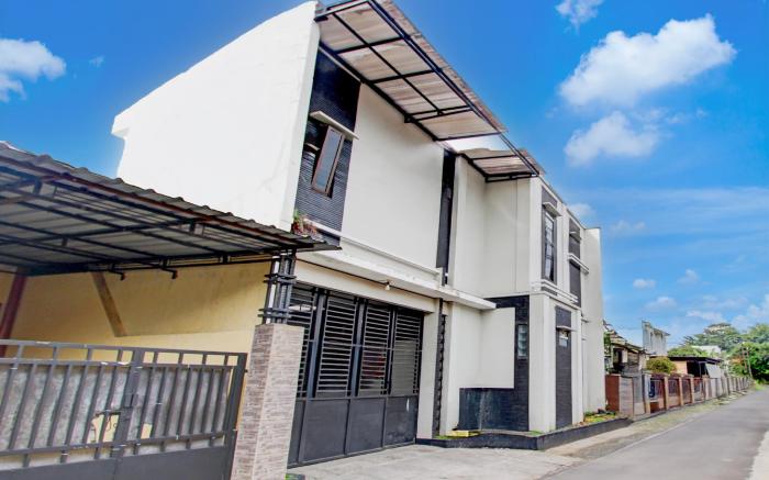 Hotel O Ump Near Rs Margono