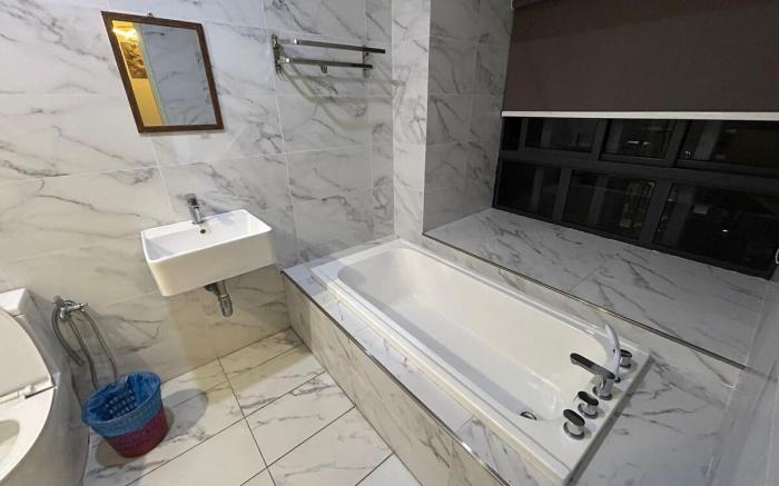 Imperio 2Pax Poolview B1502 - NetFlix/Balcony