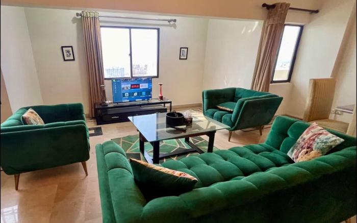 Seaview panoramic Beachfront Luxe penthouse 4BR