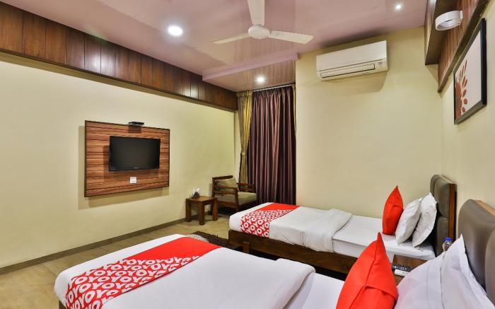OYO 25065 Hotel Shree Daan