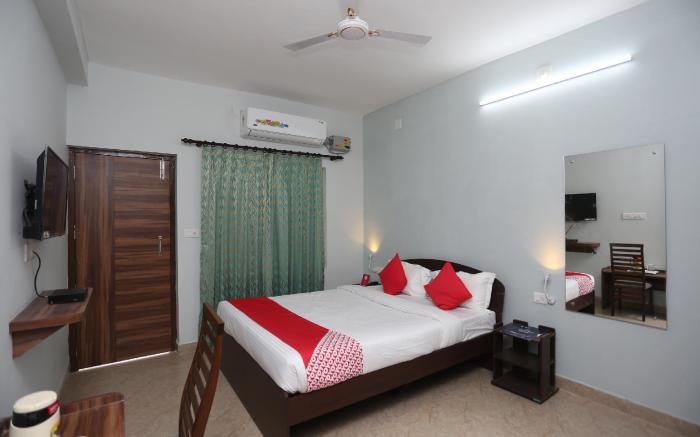 Capital O 24789 Sidharth Residency