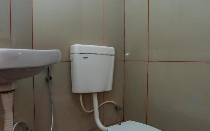 Hotel O Varcity Phi Premium Pavilion ,Above HDFC Bank ,Near Anjaneya Temple Madiwala, Hosur Main r