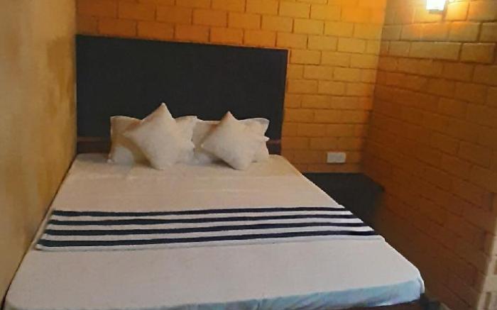 Muthu Villa Room 02