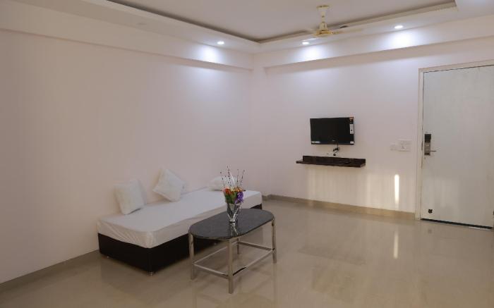 Sairaah Golden Suites, Shirdi