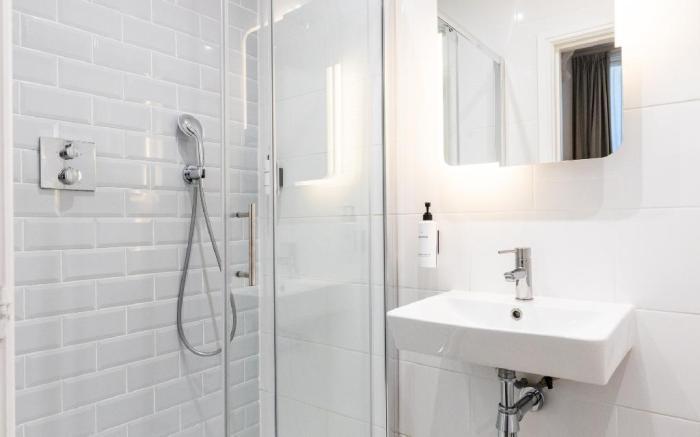 The Chapter Hotels - J Hyde Park