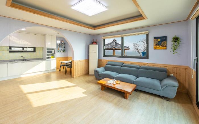 Yeongheungdo Blue Story Pension
