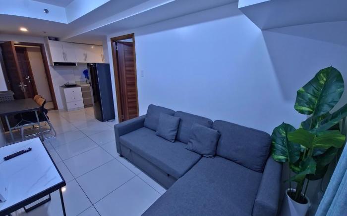 1BR up to 5pax Panoramic View at Horizons 101