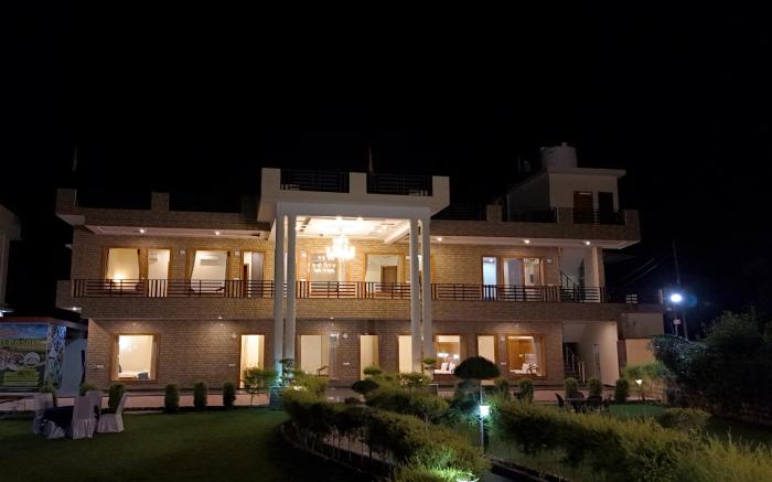 Vasant Corbett Resort