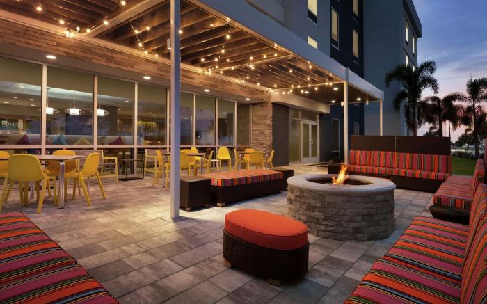Home2 Suites by Hilton Sarasota Bradenton Airport