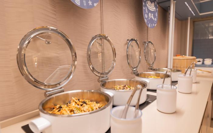 Hanting Hotel Nanjing South Station Mingfa Plaza Metro Station