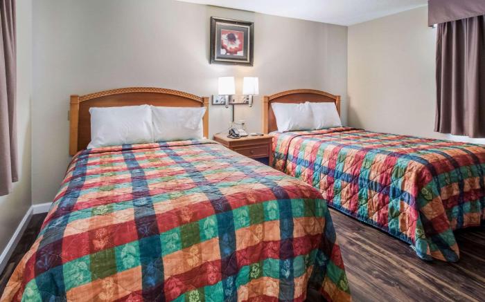 Rodeway Inn & Suites
