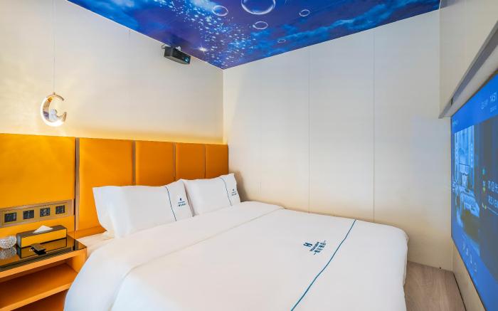 De Quan Luxury Hotel (Guomao Jintai Road Subway Station Branch)