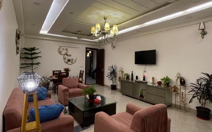 Eden Escape Pvt BR w/KingBed/Living/Patio & Swing