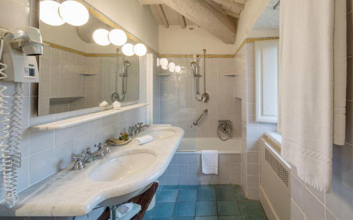Villa Il Desiderio by Miani Group