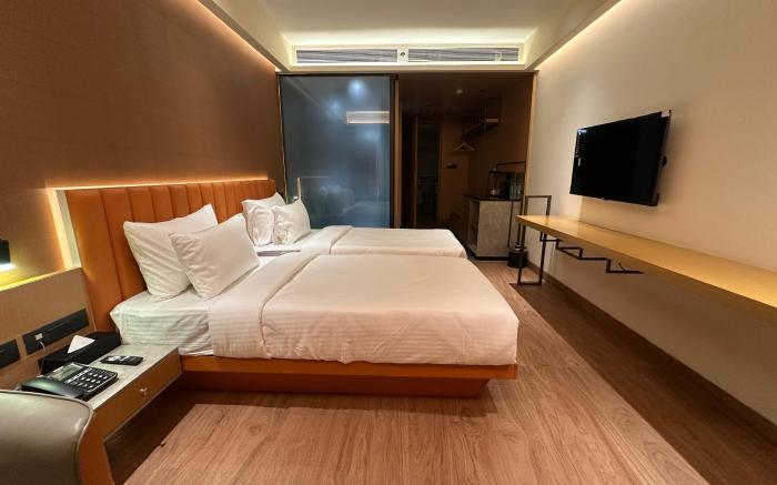 37th Crescent Mumbai