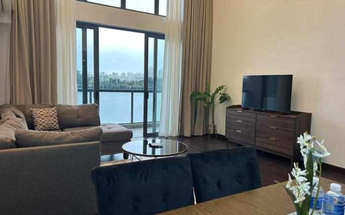 R&F Duplex Studio Apartment By Wan Li Homestay