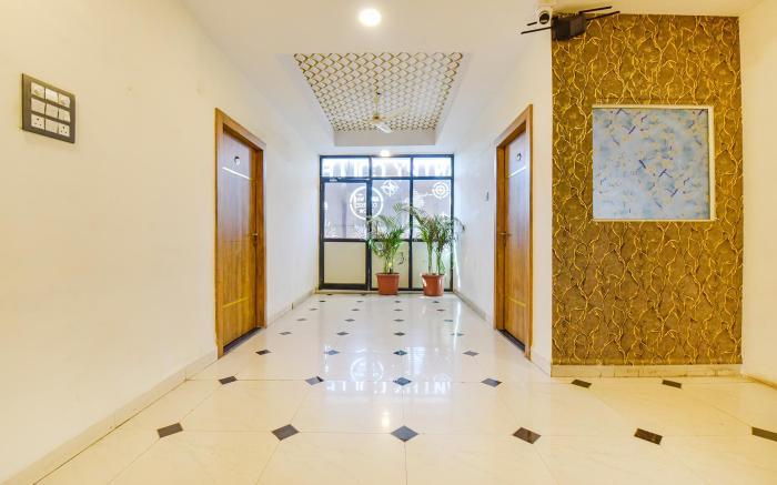 FabHotel Signor