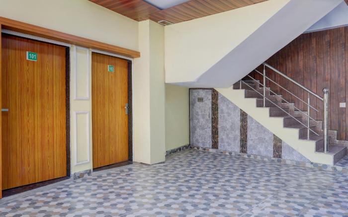 Super Hotel O Banaras Junction BLW