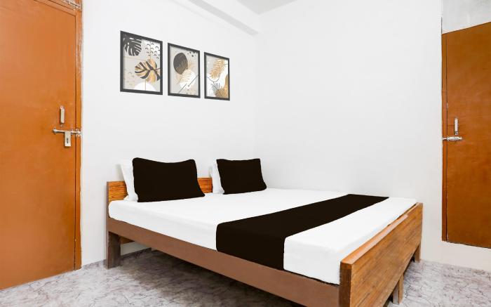Hotel O MAYUR HOTEL