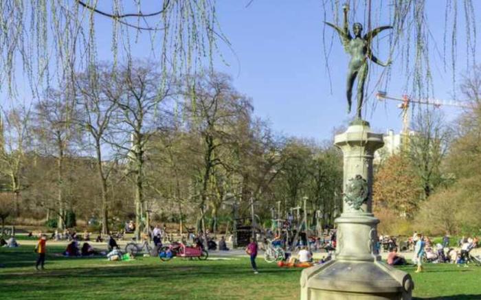 Spacious 3BR 2 5 BA Near Diamond District by OneLuxStay