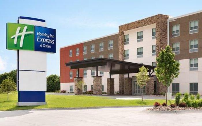 Holiday Inn Express and Suites Savannah N - Port Wentworth By IHG