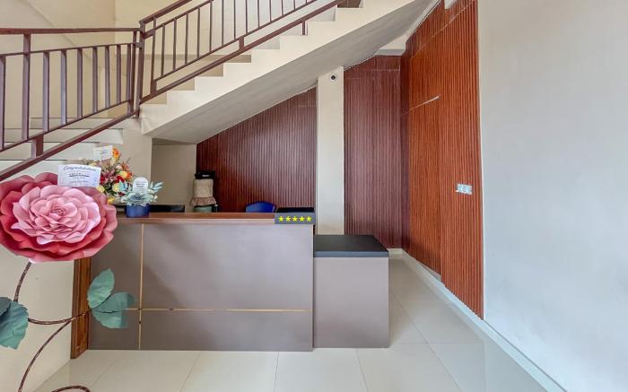Urbanview near Sunrise Mall Mojokerto