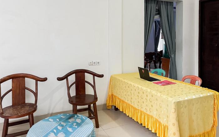 RedDoorz Syariah @ Homestay Haji Soma Makale