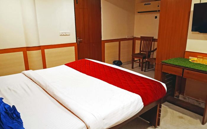 Sri Krishna Lodge