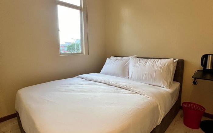 Xhostel Subang Bestari