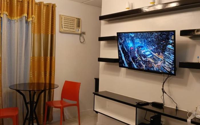One Bedroom With Pool