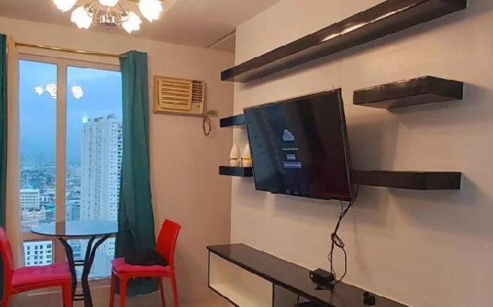 One Bedroom With Pool